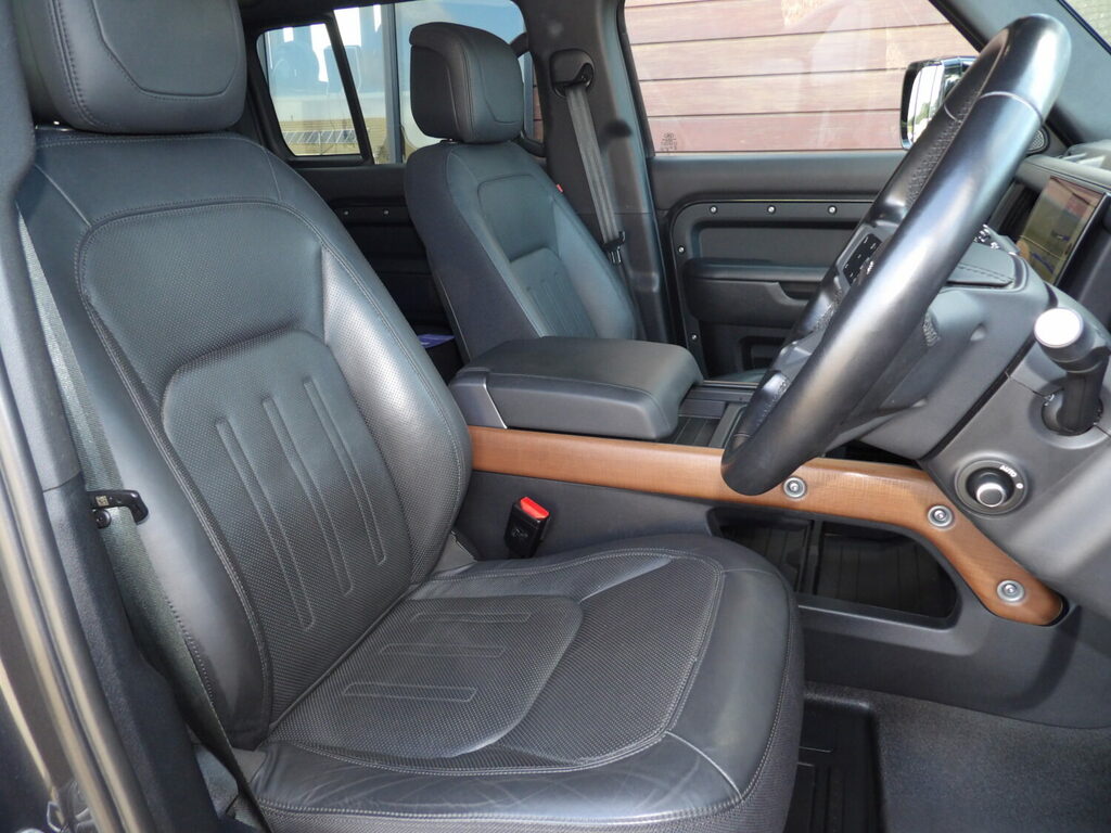 Land Rover Defender 110 X-dynamic Se Green #16