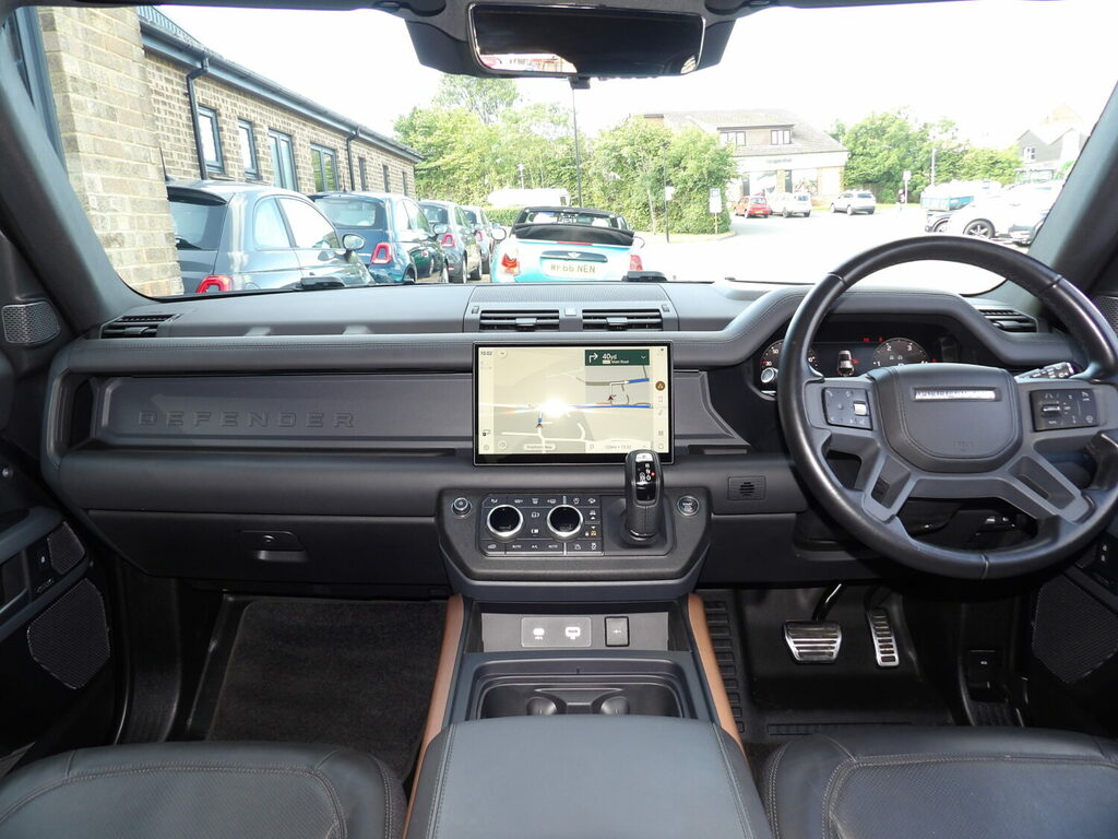 Land Rover Defender 110 X-dynamic Se Green #14