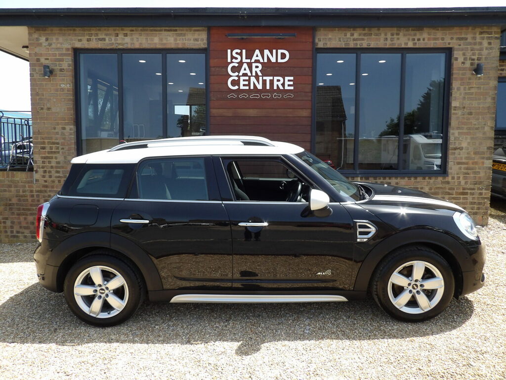 Mini Countryman Hatchback 1.5 Cooper All4 Black