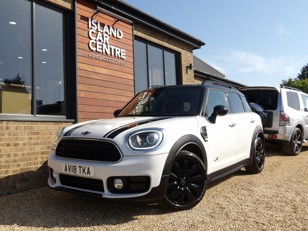 Mini Countryman Hatchback 1.5 Cooper All4 White
