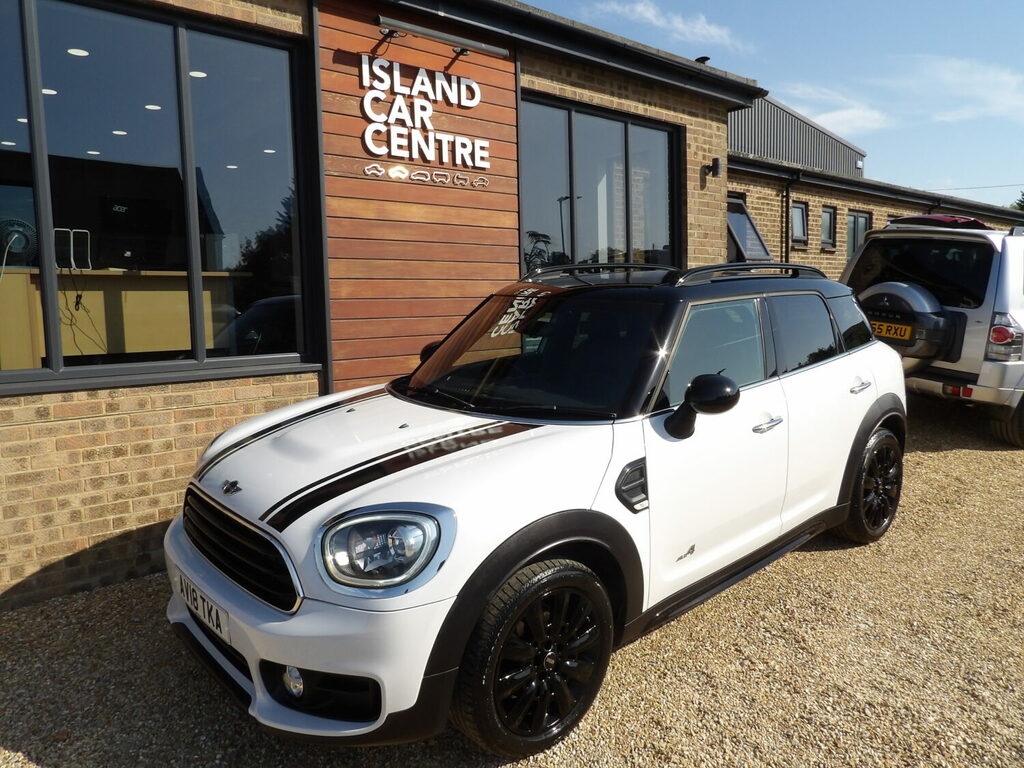 Mini Countryman Hatchback 1.5 Cooper All4 White #3