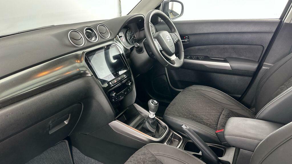 Suzuki Vitara 1.4 Boosterjet Mild Hybrid Motion Black #8