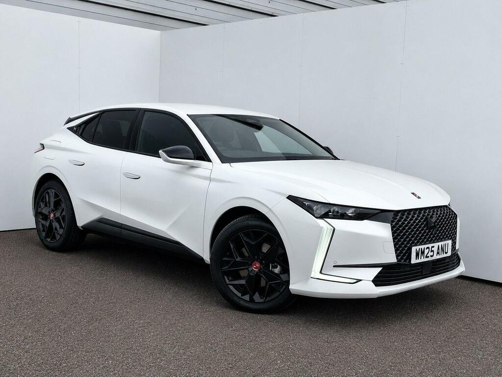 DS DS 4 1.6 E-tense 12.4Kwh Performance Line Hatchback White