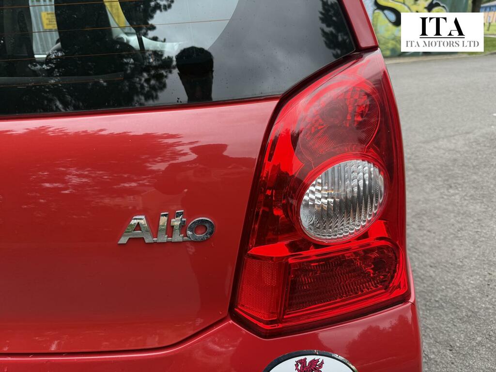 Suzuki Alto Sz White #8