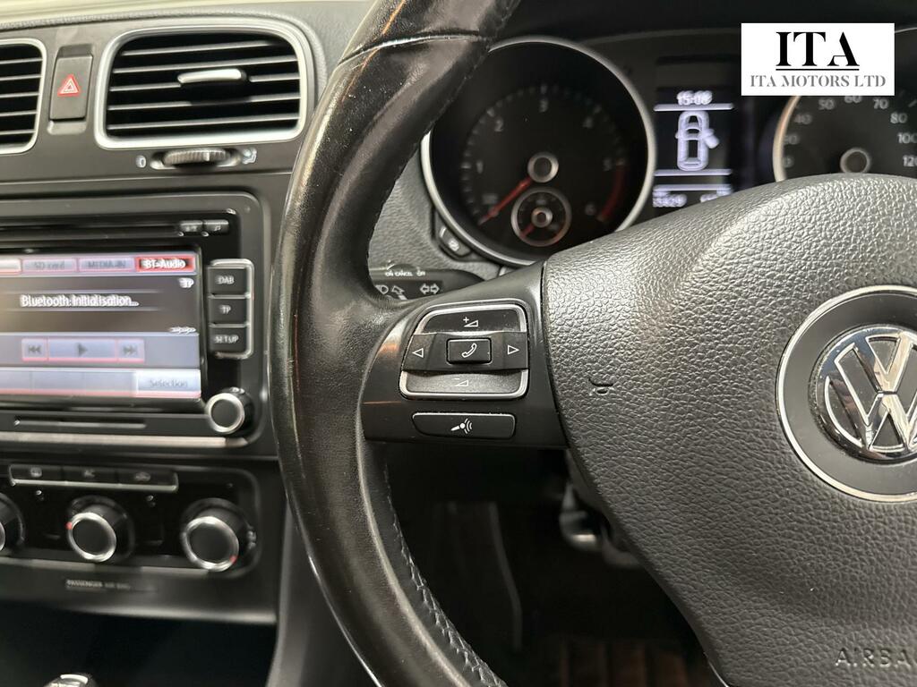 Volkswagen Golf 2011 1.6 Tdi Bluemotion Tech Se Cabriolet Dies White #22