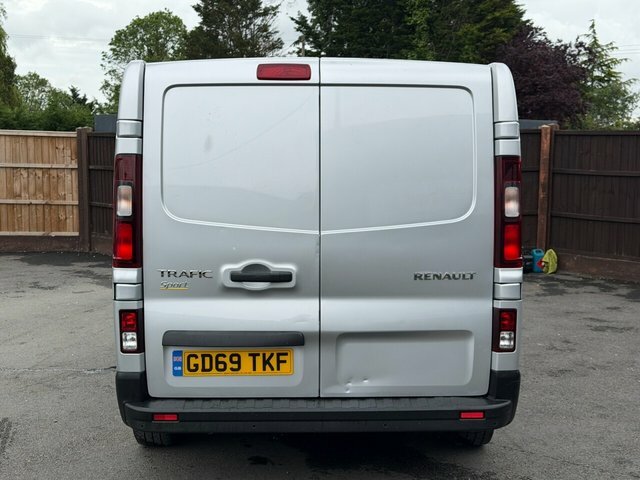 Renault Trafic 2.0 Dci Energy 30 Sport Nav Crew Van Double Cab 6D Silver #6