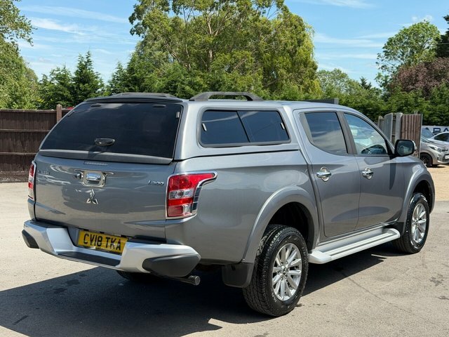 Mitsubishi L200 2.4 Di-d Dc Barbarian Pickup Double Cab CV18TKA Grey #6