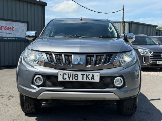 Mitsubishi L200 2.4 Di-d Dc Barbarian Pickup Double Cab CV18TKA Grey #3