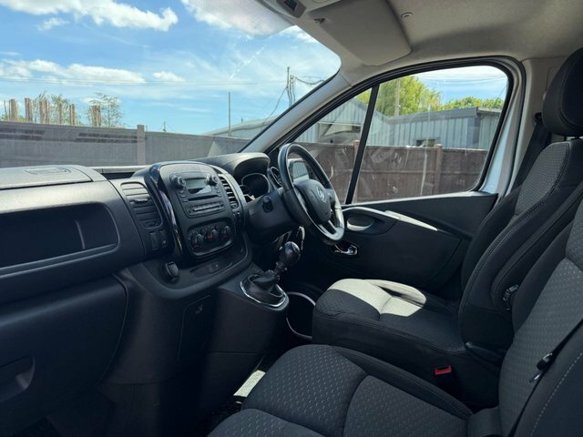 Vauxhall Vivaro Panel Van 1.6 Cdti 2900 Ecoflex 2016 White #17