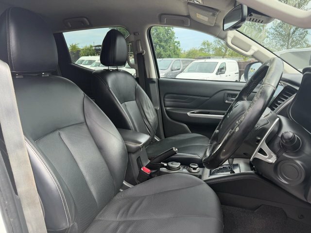 Mitsubishi L200 L200 Barbarian Di-d Black #15