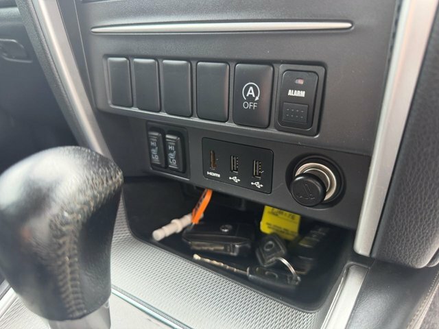 Mitsubishi L200 L200 Barbarian Di-d Black #18