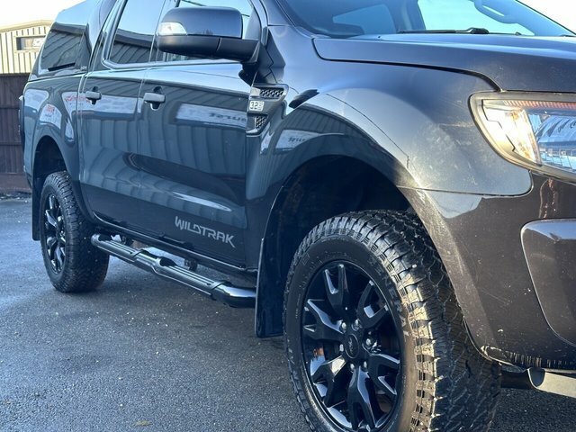 Ford Ranger Pick Up Double Cab Limited 2.2 Tdci 150 4Wd Black #10