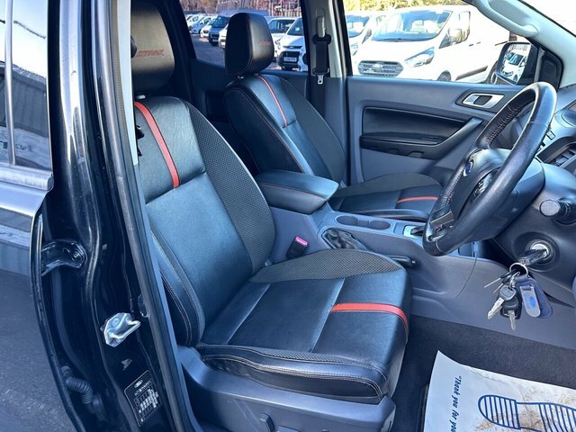 Ford Ranger Pick Up Double Cab Limited 2.2 Tdci 150 4Wd Black #23