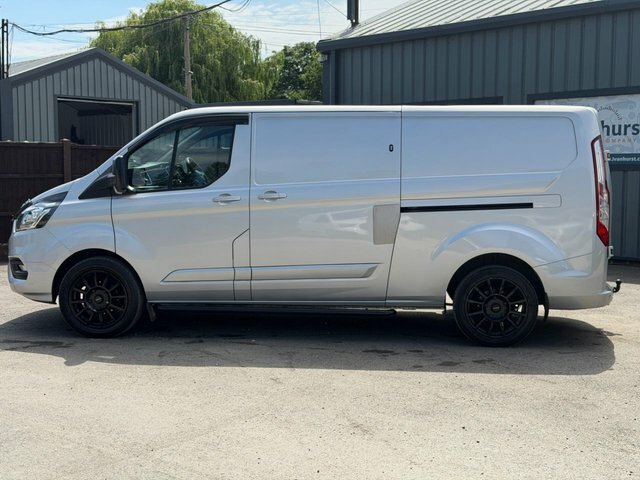 Ford Transit Custom 2.0 300 Ecoblue Limited Panel Van Manua BJ18YPR Silver #2