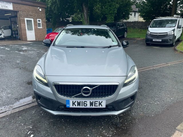 Volvo V40 Cross Country 2.0 D3 Pro Hatchback Euro 6 S S Silver #2