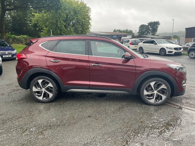 Hyundai Tucson 2.0 Crdi Premium Se Suv 4Wd Euro 6 WF66EKP Red #3