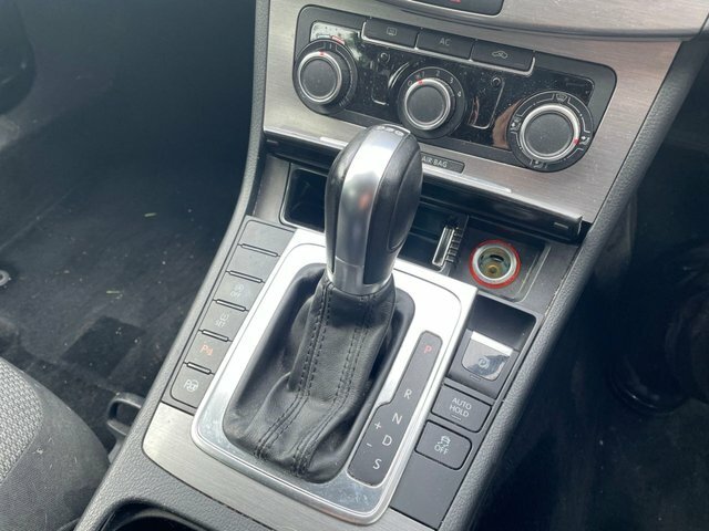 Volkswagen Passat 1.6 Tdi Bluemotion Tech Silver #18