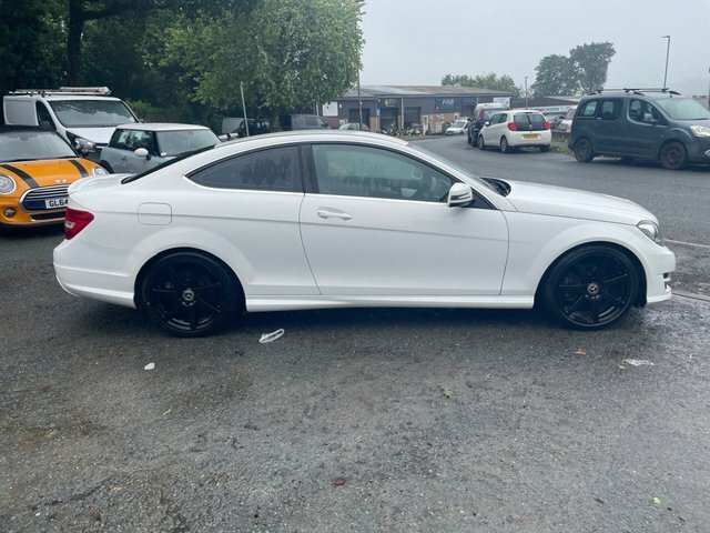 Mercedes-Benz C Class 2.1 C220 Cdi Blueefficiency Amg Sport Plus Coupe 2 EK62TVL White #4