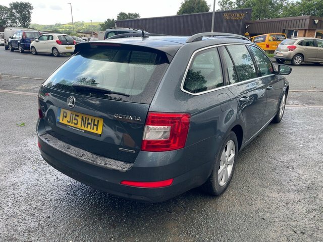 Skoda Octavia 1.6 Tdi Se Business Greenline III Estate Diese PJ15NHH Grey #5