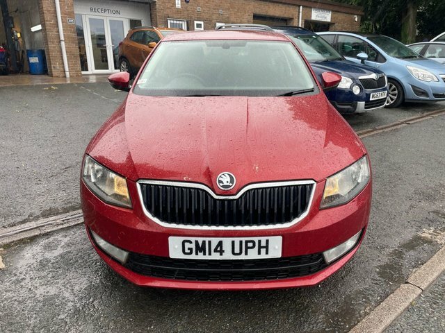 Skoda Octavia 1.4 Tsi Elegance Hatchback Euro Red #2
