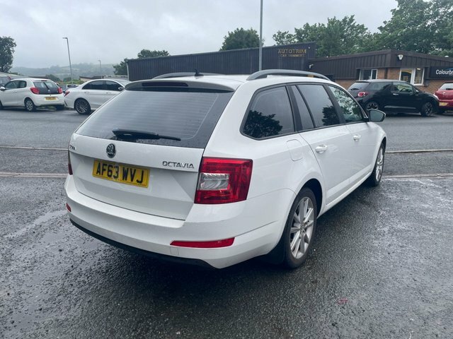 Skoda Octavia Hatchback Black #7
