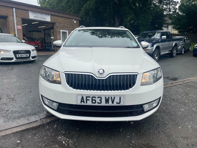 Skoda Octavia Hatchback Black #2