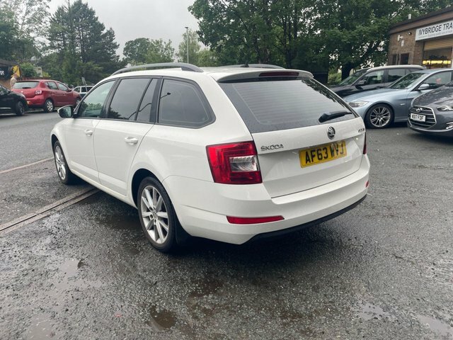 Skoda Octavia Hatchback Black #5
