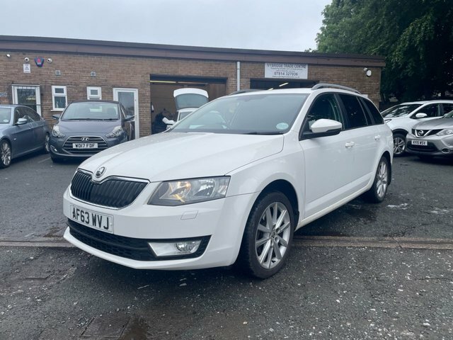 Skoda Octavia Hatchback Black #3