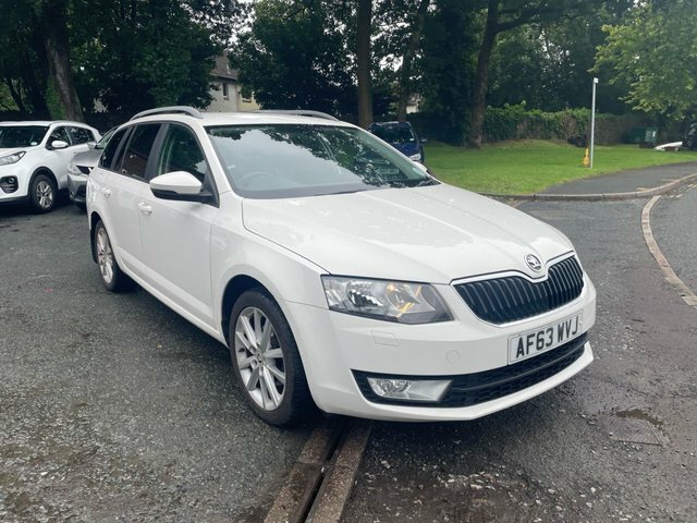 Skoda Octavia Hatchback Black #9