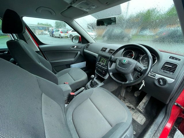 Skoda Yeti Hatchback Silver #9