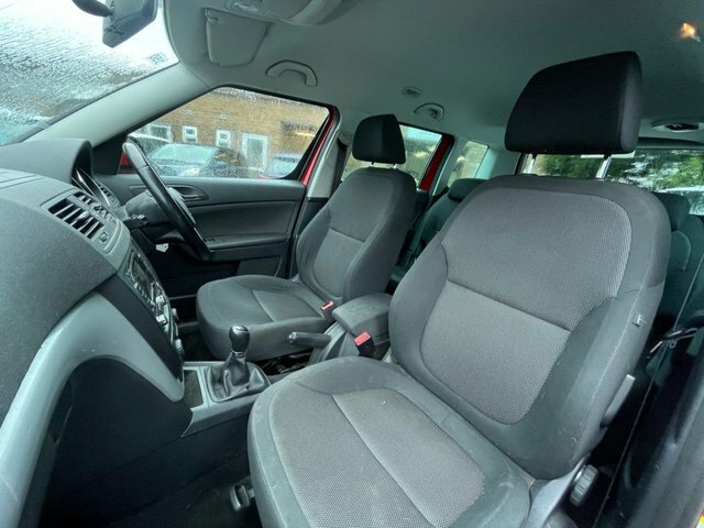 Skoda Yeti Hatchback Silver #16