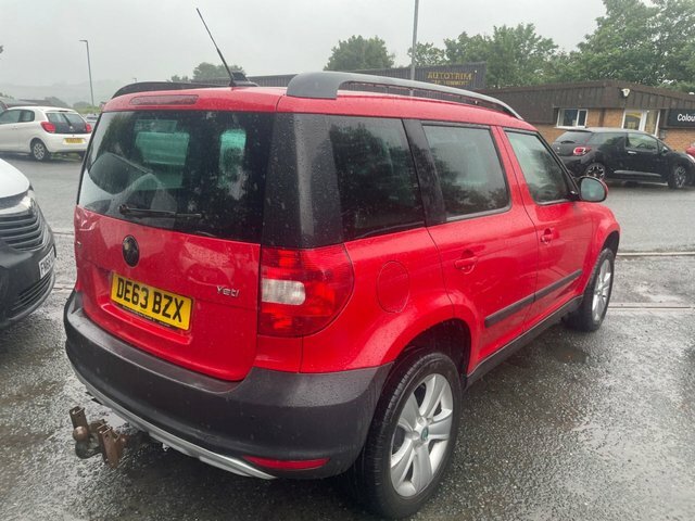 Skoda Yeti 2.0 Tdi Se Plus Suv Euro 5 110 Red #5