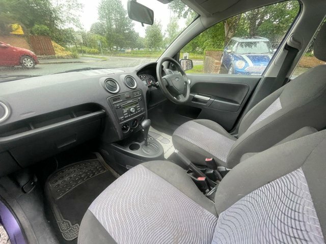 Ford Fusion 1.4 Style Climate Hatchback Purple #15