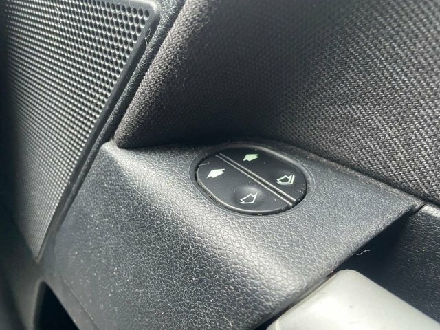 Ford Fusion 1.4 Style Climate Hatchback Purple #22