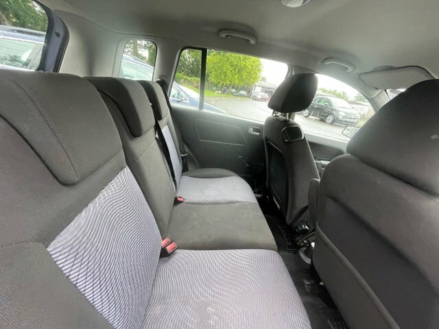 Ford Fusion 1.4 Style Climate Hatchback Purple #13