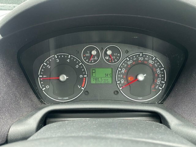 Ford Fusion 1.4 Style Climate Hatchback Purple #18