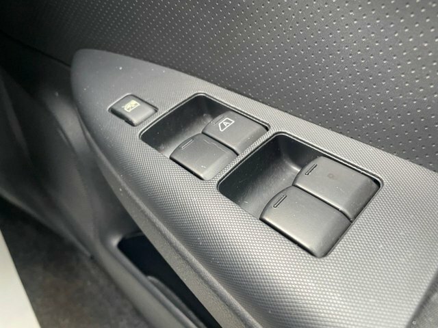 Nissan Note 1.4 L N-tec Black #24