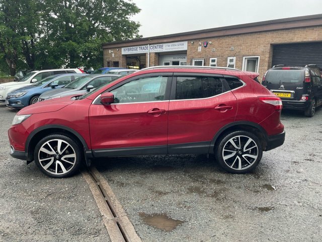 Nissan Qashqai 1.5 Dci Tekna Suv 2Wd Euro 6 S WK66KNY Red #4