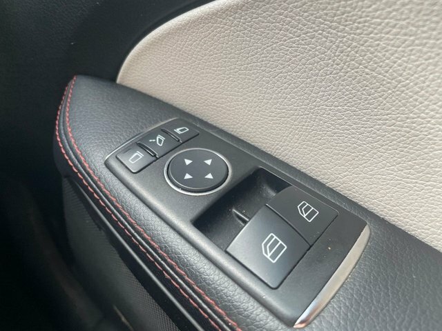 Mercedes-Benz SLK Slk 200K Tip Red #24