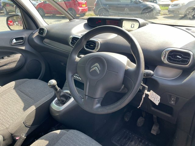 Citroen C3 Picasso Mpv White #12