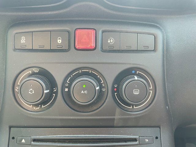 Citroen C3 Picasso Mpv White #20