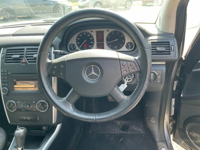 Mercedes-Benz B Class B160 Blueefficiency Sport Black #13