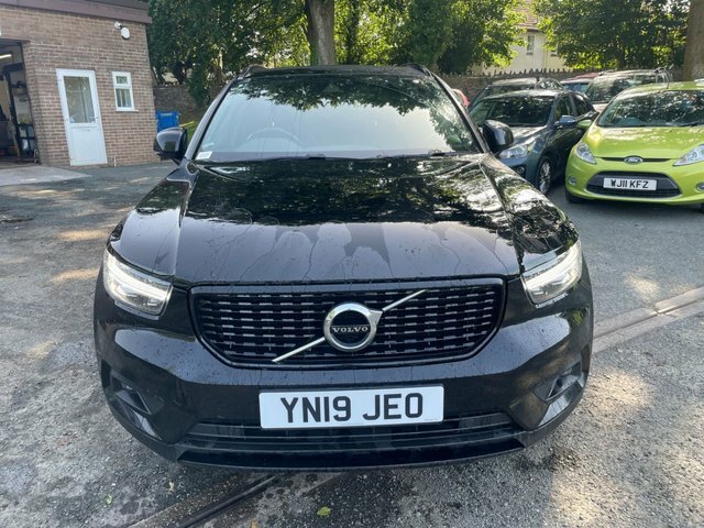 Volvo XC40 2.0 D3 R-design Pro Suv Euro 6 Black #2