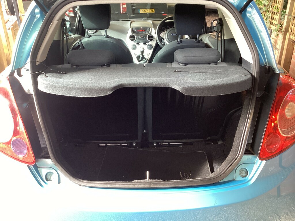 Ford KA Hatchback White #15