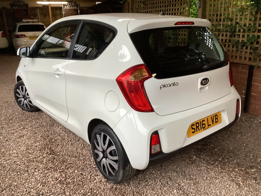 Kia Picanto 1.0 1 White #2