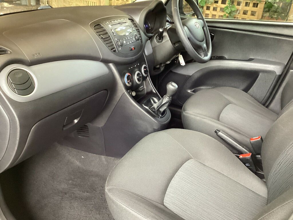 Hyundai I10 1.2 Active 85 Bhp Silver #12