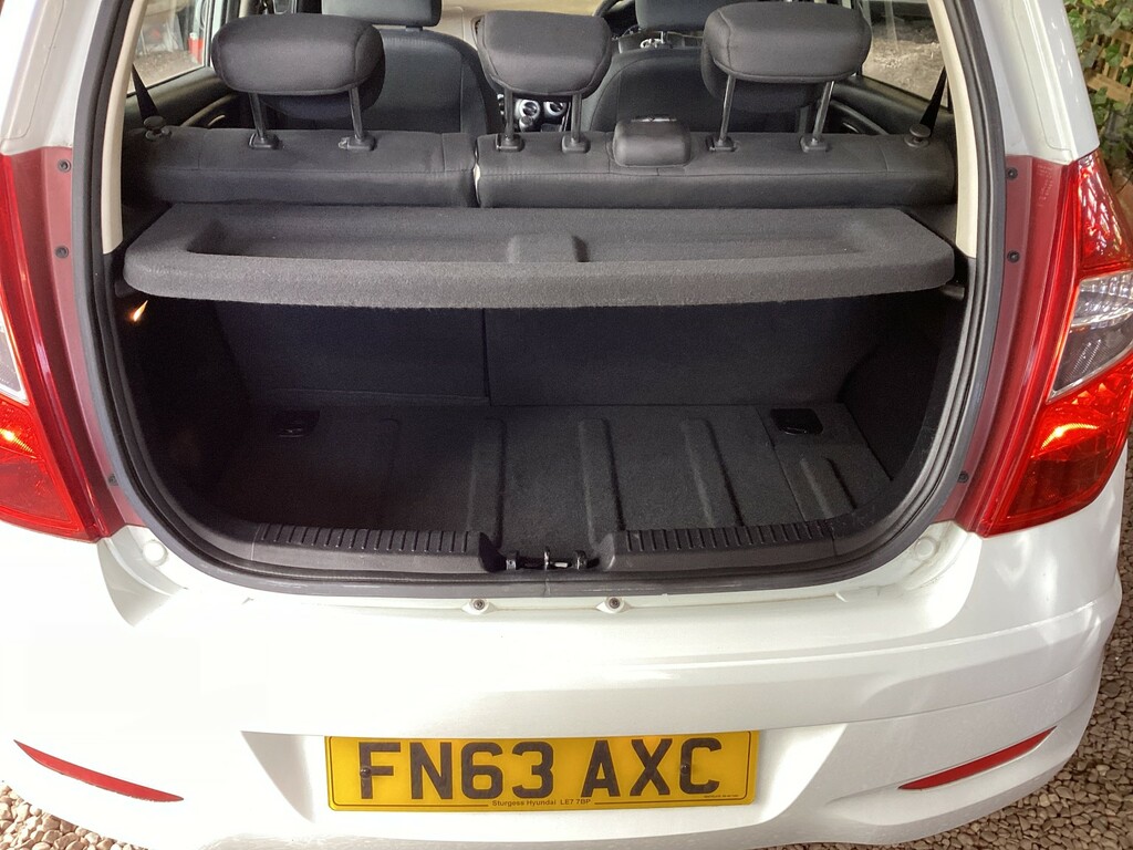 Hyundai I10 1.2 Active 85 Bhp Silver #10