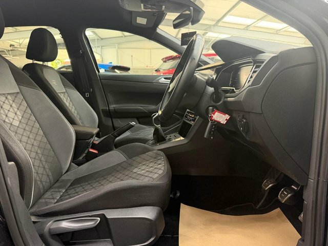 Volkswagen Polo 2023 1.0 Tsi R-line Hatchback Eu CYZ1608 Black #5