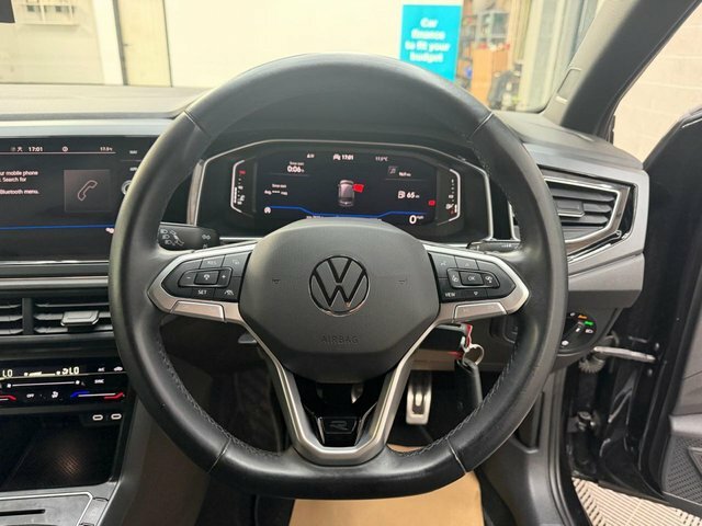 Volkswagen Polo 2023 1.0 Tsi R-line Hatchback Eu CYZ1608 Black #6