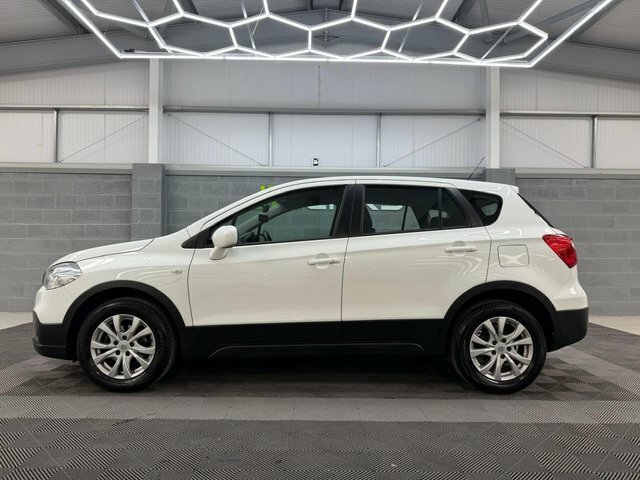 Suzuki SX4 S Cross 2018 1.0 Boosterjet Sz4 Suv Euro White #3